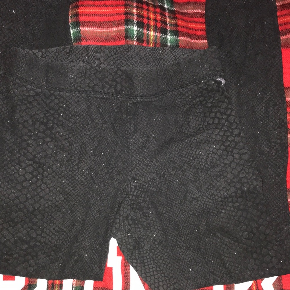 VS PINK LG sparkly snakeskin leggings